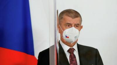 В Чехии предлагают расследовать связь премьер-министра с офшорами