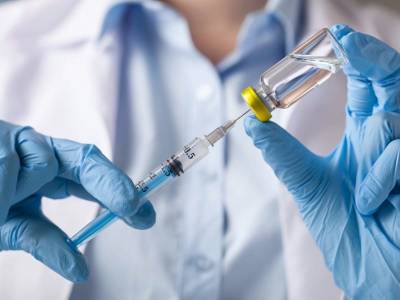 2 в 1: в России готовятся к испытанию единой вакцины от коронавируса и гриппа