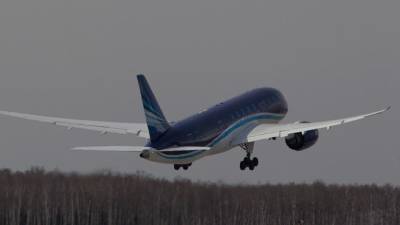 Азербайджан начал использовать воздушное пространство Армении для пассажирских рейсов