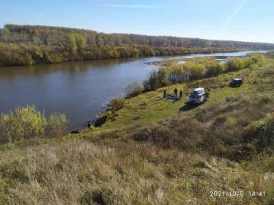 Водолазы вытащили 39-летнего утопленника из реки под Новосибирском