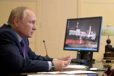 Путин обсудил с Совбезом вопросы стабильности России