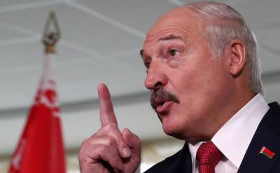 Лукашенко отчитал чиновницу за неправильное выражение лица