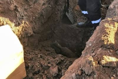 Во время ремонта труб в Тверской области нашли реактивный снаряд