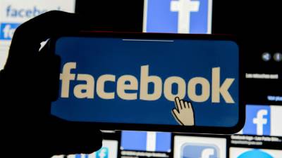 Суд попросил приставов взыскать с Facebook штраф в размере 26 млн рублей