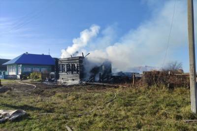Два человека погибли при пожаре в селе Марий Эл 6 октября
