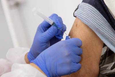 В российском регионе ввели обязательную вакцинацию от COVID-19 для ряда граждан