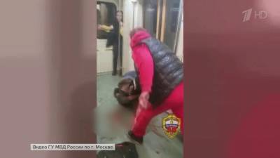 Мужчину, который заступился за девушку в московском метро и был жестоко избит, представят к награде