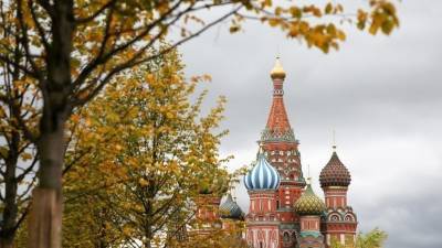В центре погоды «Фобос» рассказали, когда в Москве закончится золотая осень