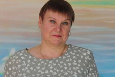 Воспитатель великолукского детского сада получила знак почетного работника РФ