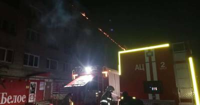 Пламя охватило крыши двух многоэтажек в Мценске