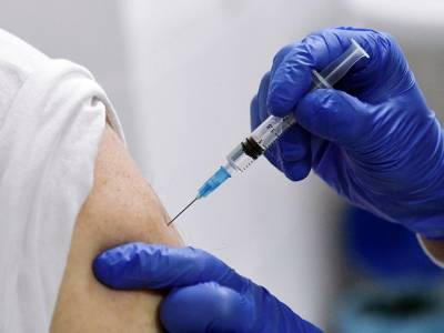 В южноуральском городе вводят обязательную вакцинацию от COVID-19