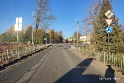 На пешеходном переходе в Тверской области сбили двух школьников