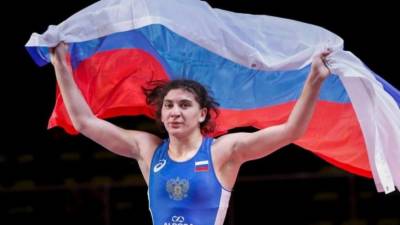 Россиянка Ханум Велиева завоевала бронзу ЧМ по спортивной борьбе