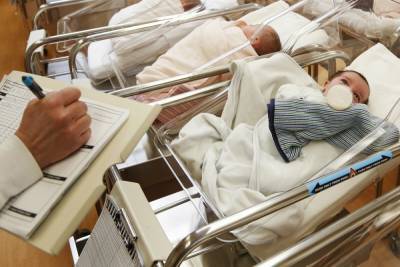 Рождаемость в Костромской области стала вдвое меньше смертности