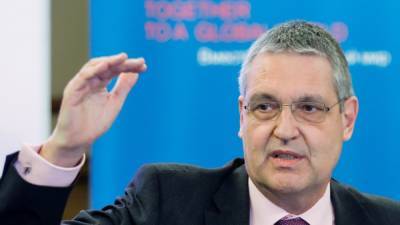 Посол ЕС возложил на РФ ответственность за непризнание "Спутника" в Евросоюзе