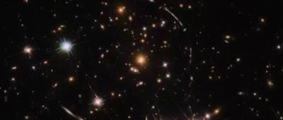 В космосе появилось 12 копий галактики — новость, потрясшая астрономический мир