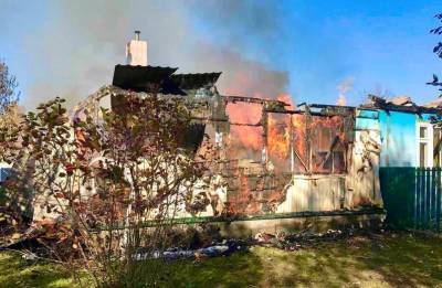 Смолянин получил ожоги, когда боролся с пожаром в своем доме