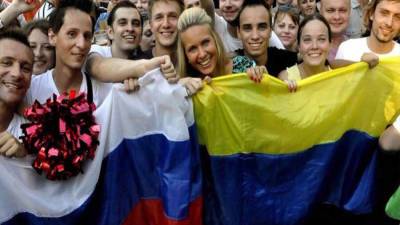 В Сети прокомментировали соцопрос украинцев о единстве с русским народом