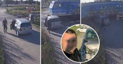 Сербский водитель выпрыгнул из машины за секунду до столкновения с поездом, а затем сделал селфи рядом…