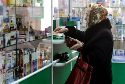Россияне в 2021 году стали покупать меньше лекарств