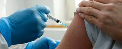 В Чувашии с 11 октября сотрудники сфер образования и торговли обязаны делать прививку от COVID-19