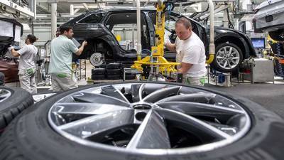 Skoda приостановит выпуск автомобилей до конца года