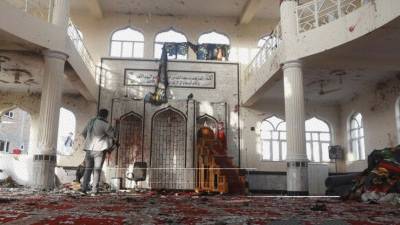 Не менее ста человек погибли при взрыве в шиитской мечети в Афганистане