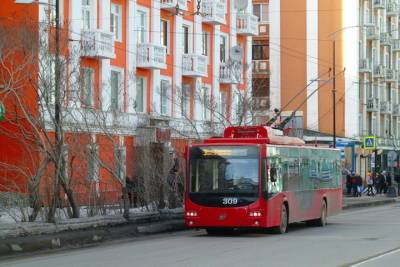 Северяне смогут отслеживать онлайн 48 маршрутов общественного транспорта Заполярья