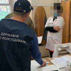 В Киеве работники военного госпиталя брали взятки за присвоение инвалидности. Фото
