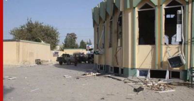 СМИ: при взрыве в мечети Афганистана погибли более сотни человек