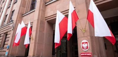 Представителя дипмиссии Белоруссии Чесновского вызвали в МИД Польши из-за ситуации на границе