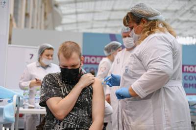 В России ужесточают ограничения из-за роста заболеваемости COVID-19