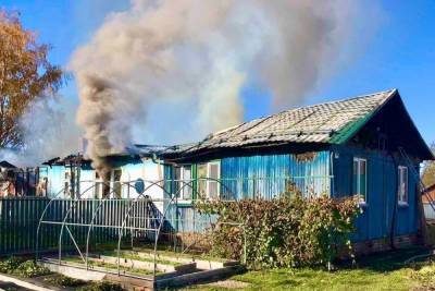 В Починковском районе горел трехквартирный дом
