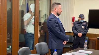 «У следствия будут проблемы»: Лефель не признает вину в краже 100 млн рублей