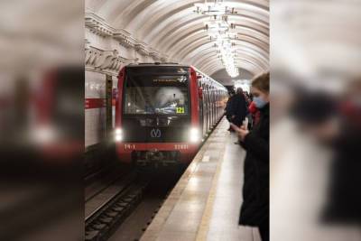 Петербуржцы рассказали о нехватке станций метро