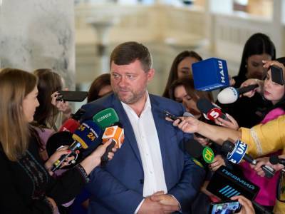 Корниенко заявил, что со временным отстранением Третьяковой от пленарных заседаний могут возникнуть сложности