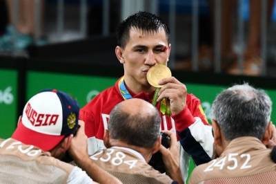 Борец Власов выиграл золото на чемпионате мира в Осло
