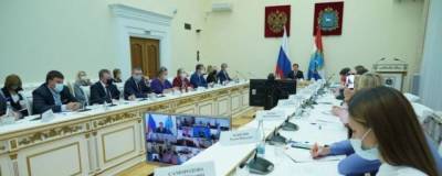 Губернатор Азаров обсуждал с общественностью, как избежать локдауна в Самарской области