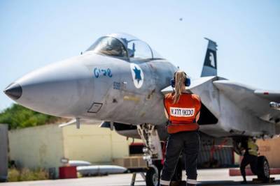 Израильская авиация нанесла удары по сирийскому аэродрому T-4 «Тияс» из ливанского воздушного пространства