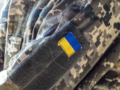 Украинского военного ранили на Донбассе, он в тяжелом состоянии