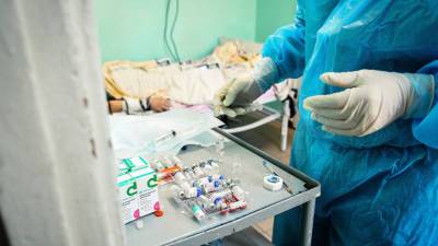 На Украине за сутки выявили более 15 тысяч случаев коронавируса