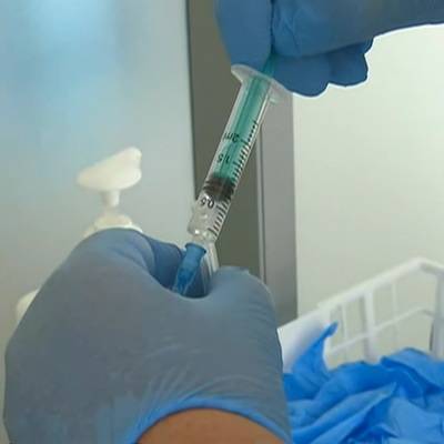 Россияне ждут единую вакцину от коронавируса и гриппа