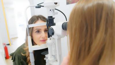 Офтальмолог Комарова объяснила негативное влияние COVID-19 на глаза
