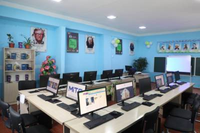 В Гулистанском районе оборудована школа для обучения ИКТ