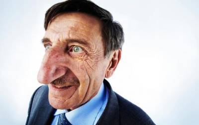 Определен обладатель самого длинного носа в мире (фото)