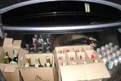 Полицейских из Ростова обвинили в получении взяток от бизнесмена, торгующего некачественным алкоголем