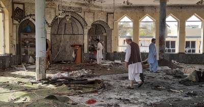 Число жертв теракта в мечети на севере Афганистана достигло 150 (фото, видео)