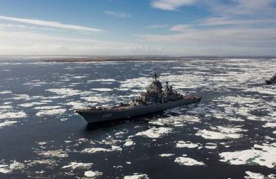 Историк флота Жаворонков рассказал о позициях России в Арктике