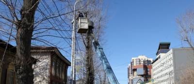 В Иркутске на улице Декабрьских событий обновляют систему освещения