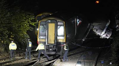 Два поезда столкнулись в туннеле вблизи английского города Солсбери